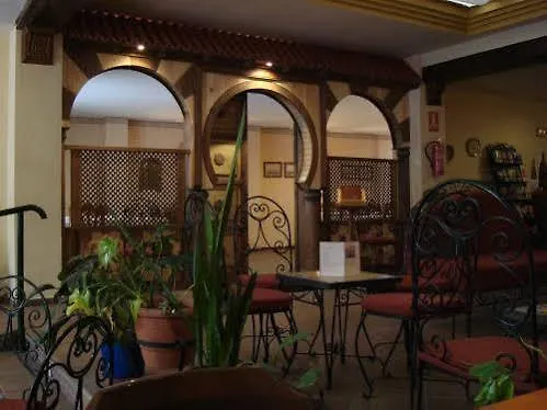 Hotel Maria Cristina Rincón de la Victoria 2*,  Spagna