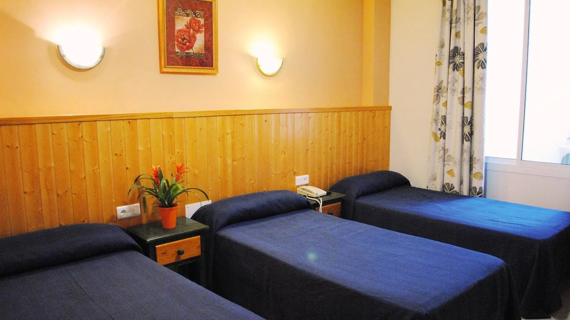 **  Hotel Maria Cristina Rincón de la Victoria Spagna